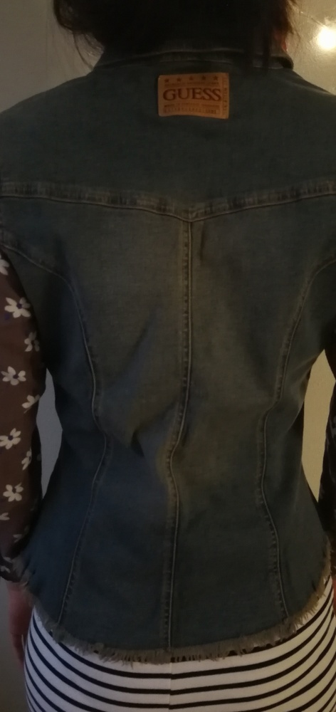 Cloth - Picture 3 of 6